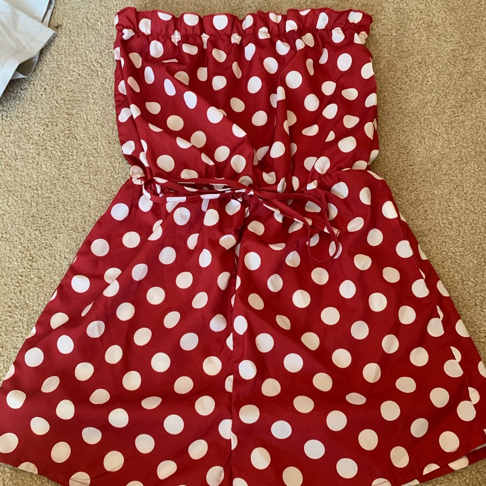 Red polka dot strapless romper